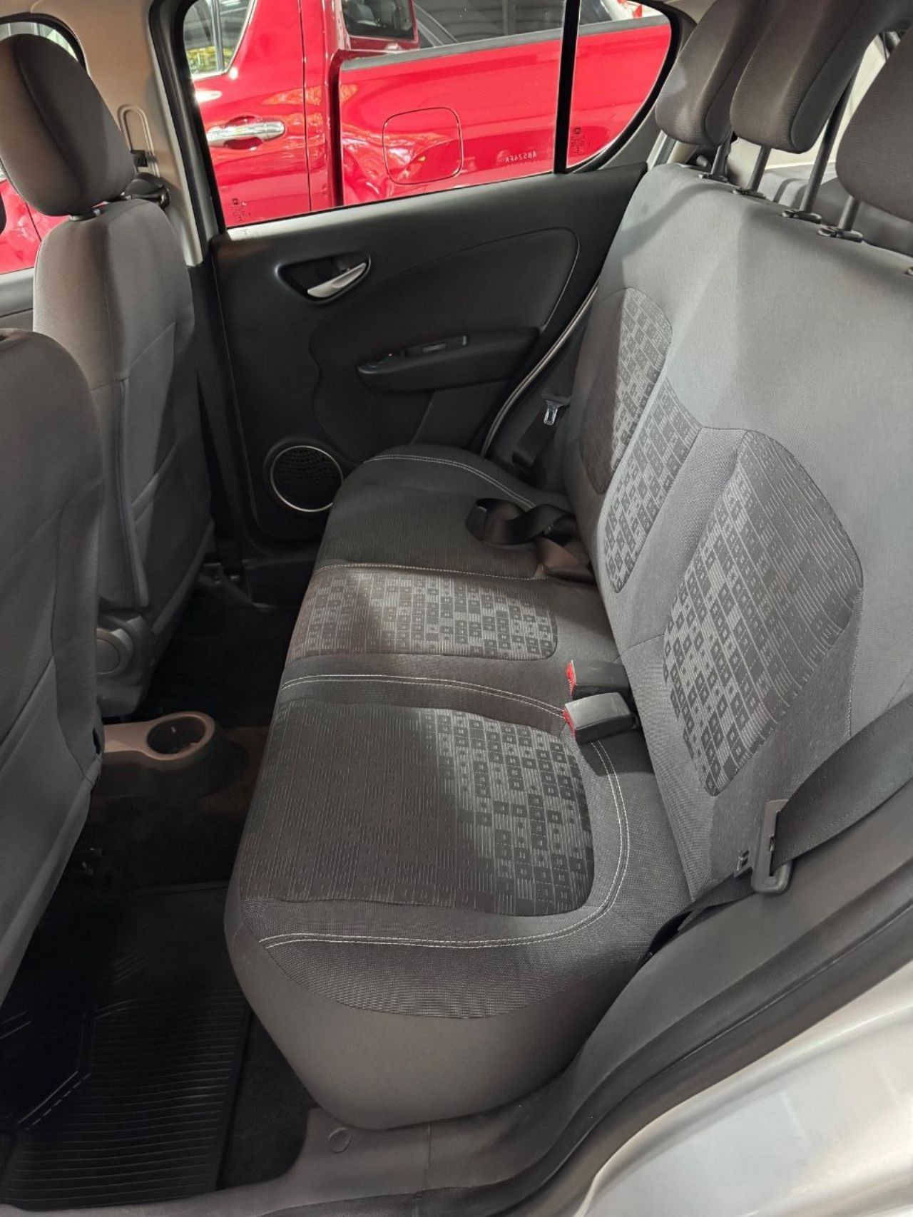 Fiat Nuevo Palio Usado Financiado en Mendoza, deRuedas