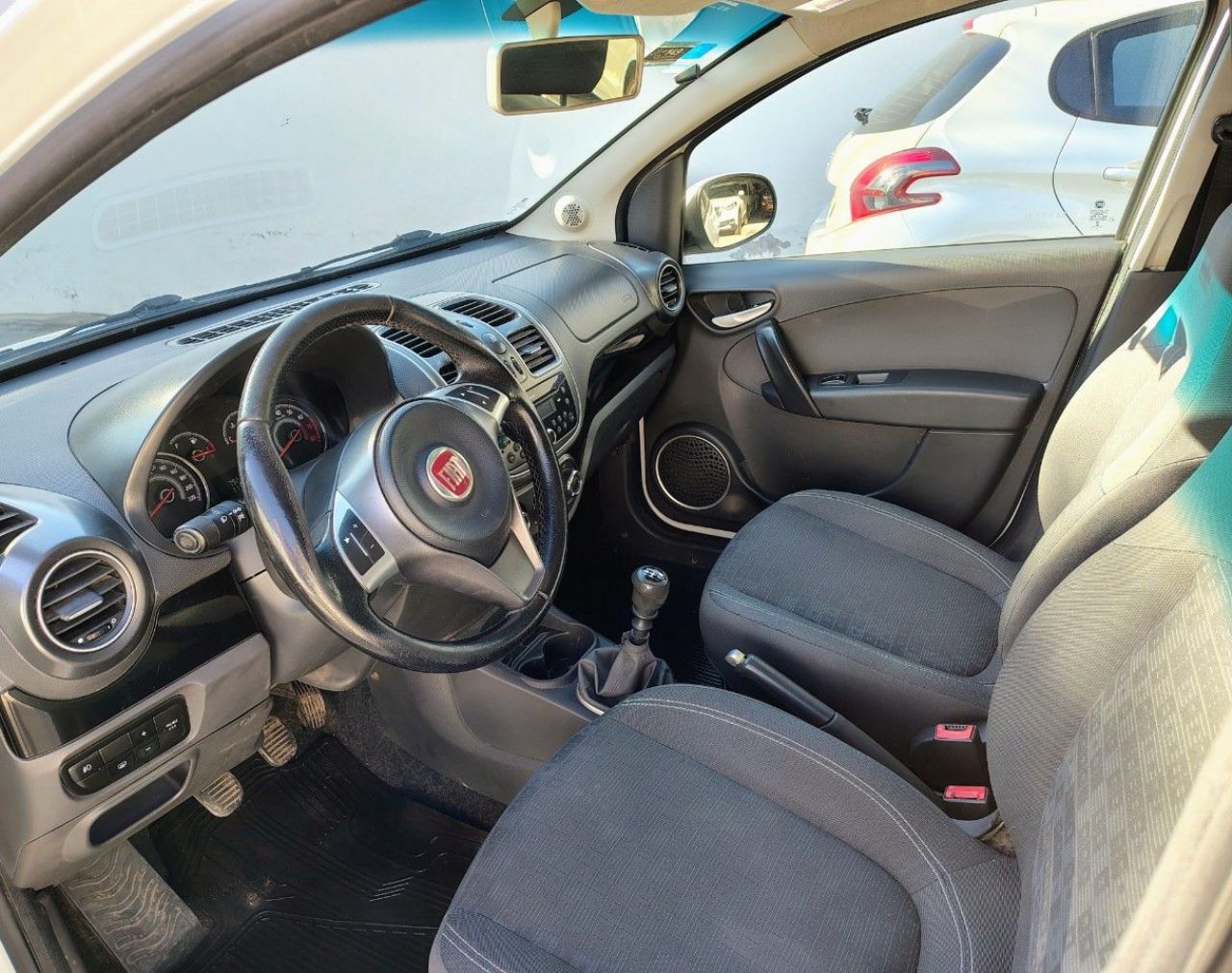 Fiat Nuevo Palio Usado Financiado en Mendoza, deRuedas