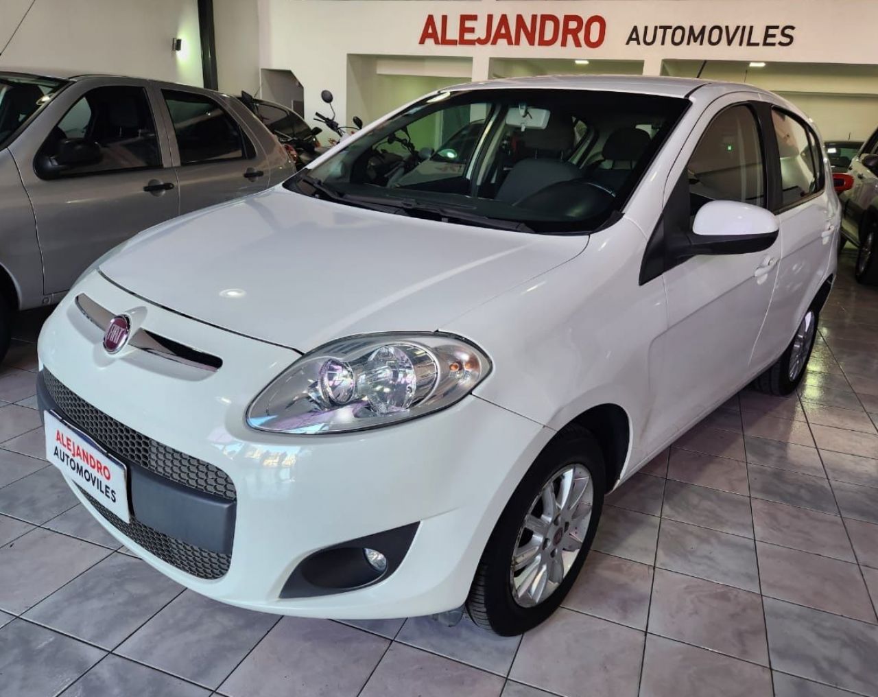 Fiat Nuevo Palio Usado Financiado en Córdoba, deRuedas