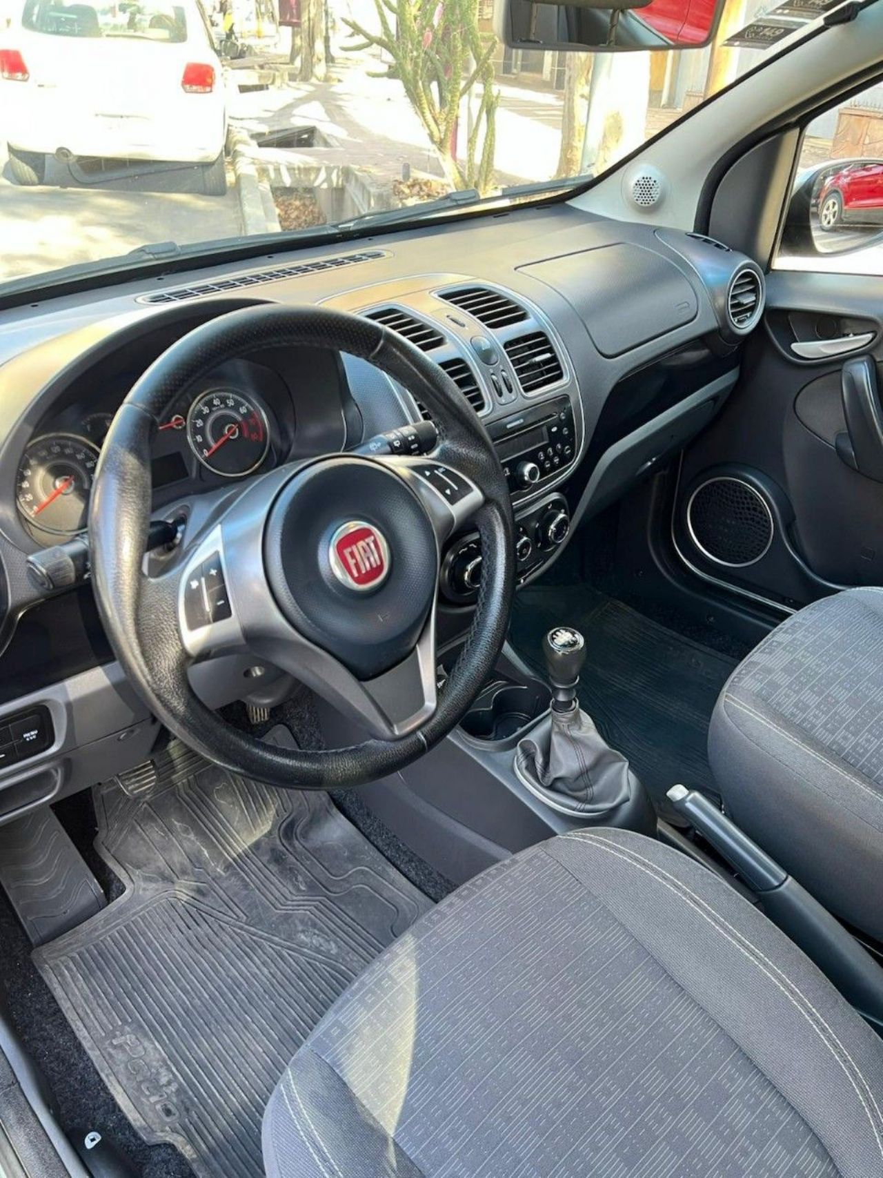 Fiat Nuevo Palio Usado Financiado en Mendoza, deRuedas
