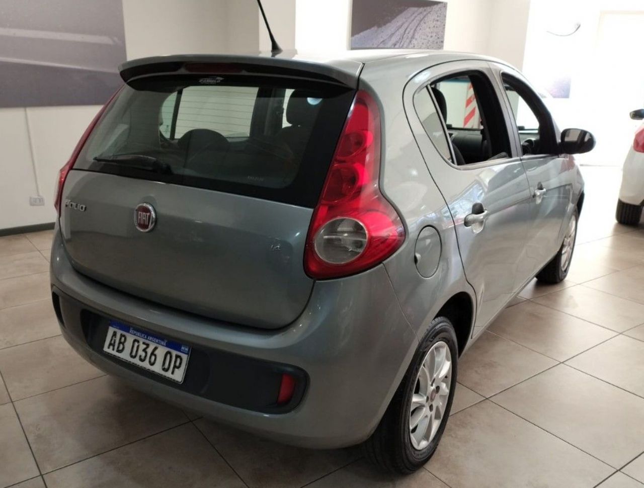 Fiat Nuevo Palio Usado Financiado en Mendoza, deRuedas