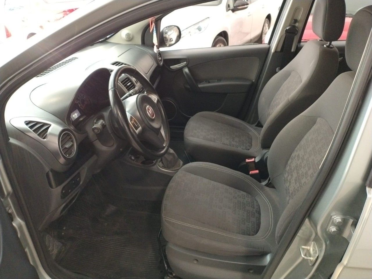 Fiat Nuevo Palio Usado Financiado en Mendoza, deRuedas