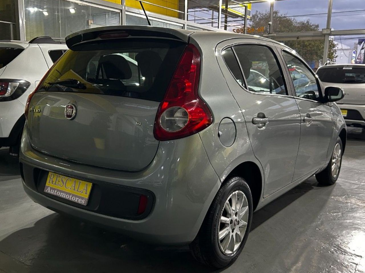Fiat Nuevo Palio Usado Financiado en Córdoba, deRuedas