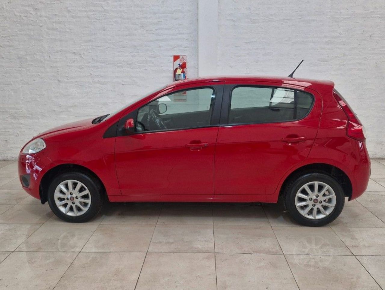 Fiat Nuevo Palio Usado Financiado en Mendoza, deRuedas