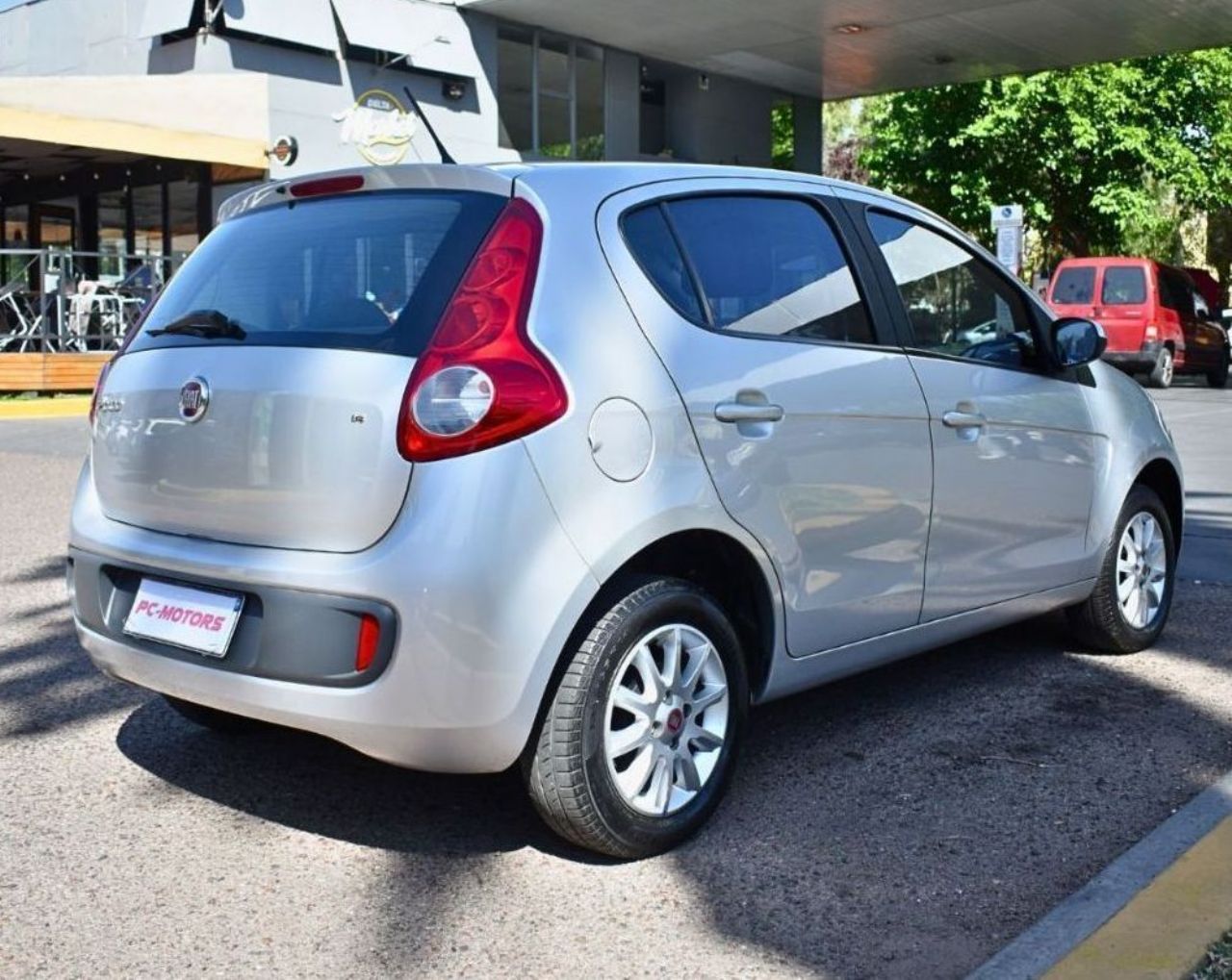 Fiat Nuevo Palio Usado Financiado en Mendoza, deRuedas
