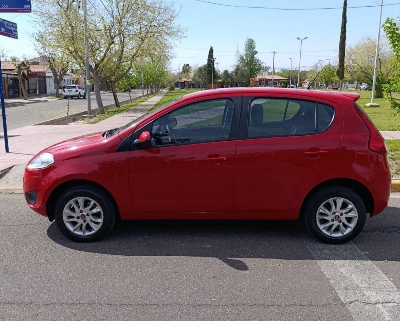 Fiat Nuevo Palio Usado Financiado en Mendoza, deRuedas