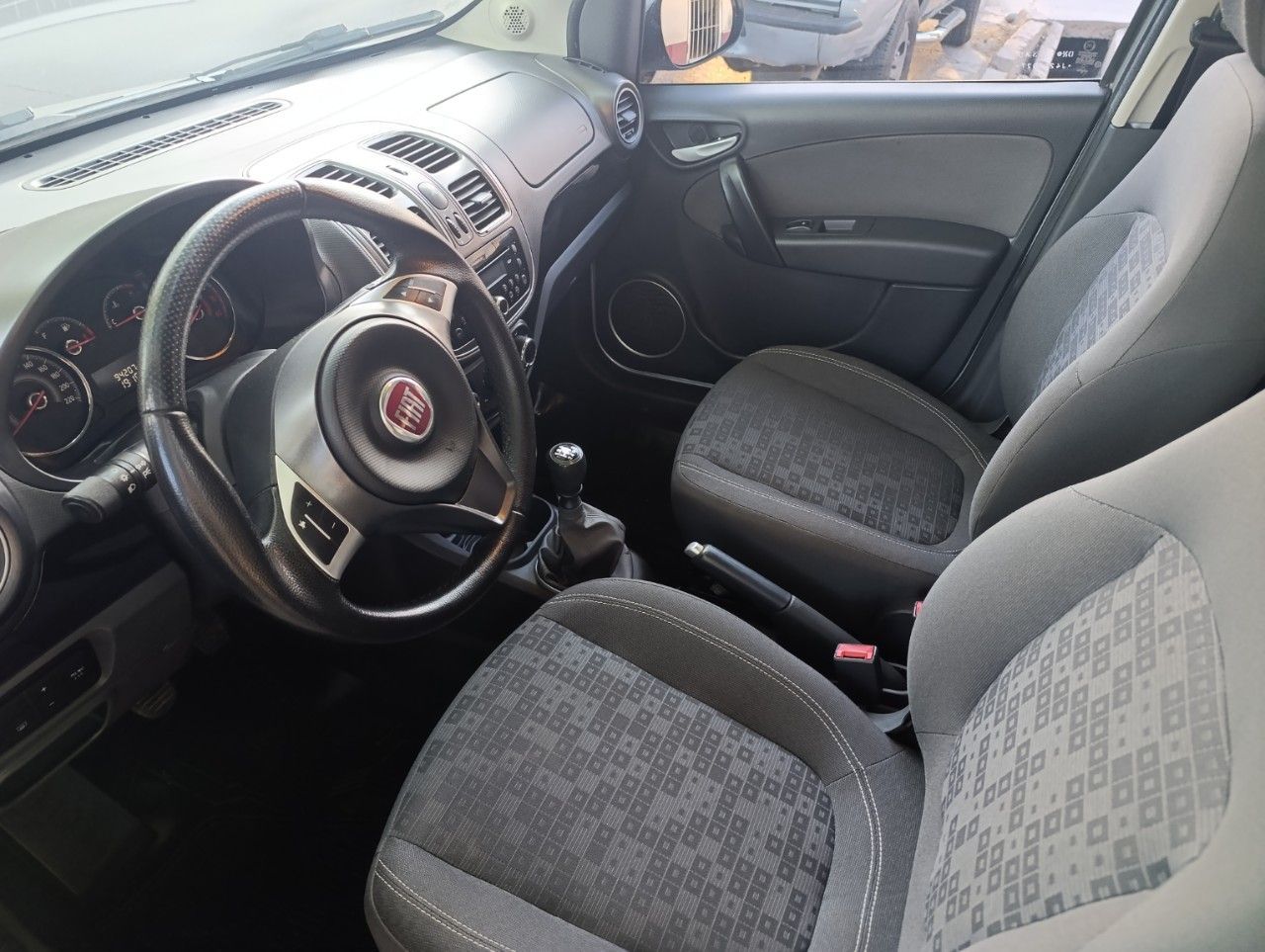 Fiat Nuevo Palio Usado Financiado en Mendoza, deRuedas