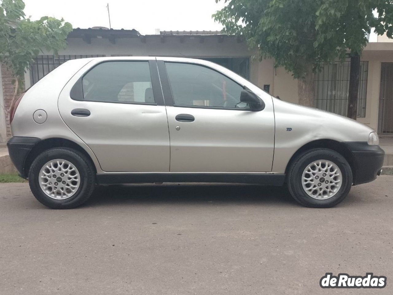 Fiat Palio Usado en Mendoza, deRuedas