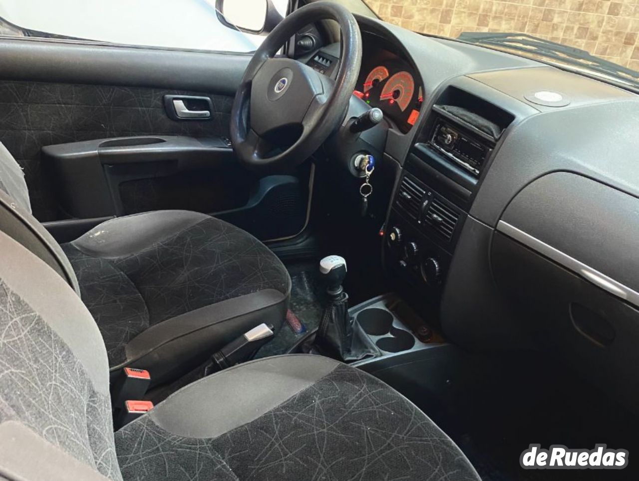 Fiat Palio Usado en Mendoza, deRuedas