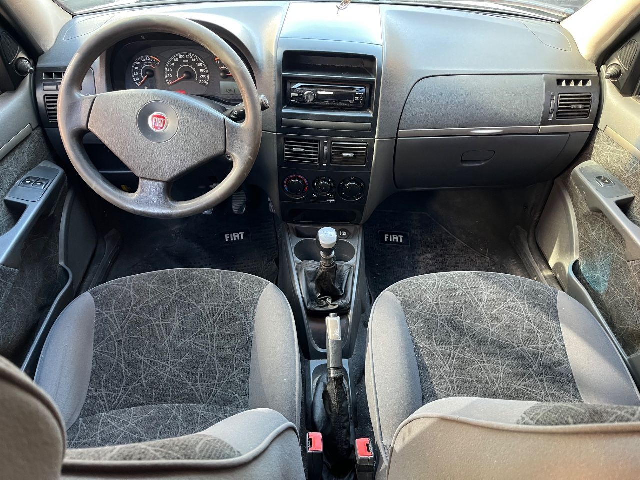 Fiat Palio Usado Financiado en Mendoza, deRuedas