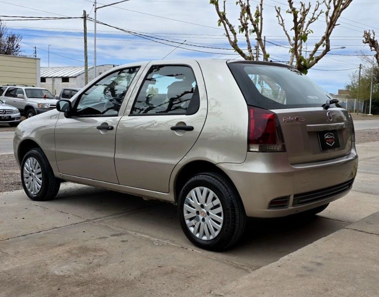 Fiat Palio Usado Financiado en Mendoza, deRuedas