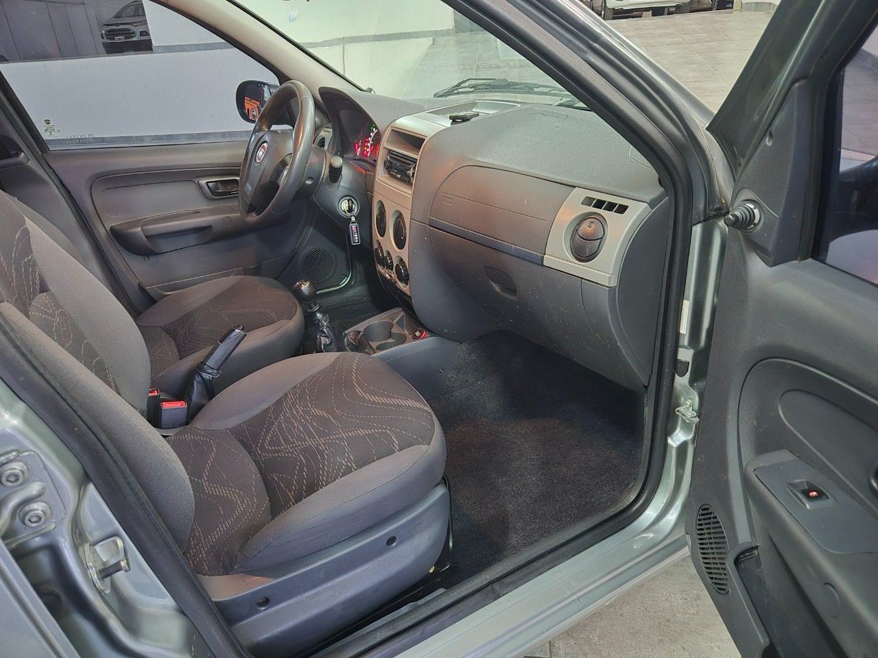 Fiat Palio Usado Financiado en Mendoza, deRuedas
