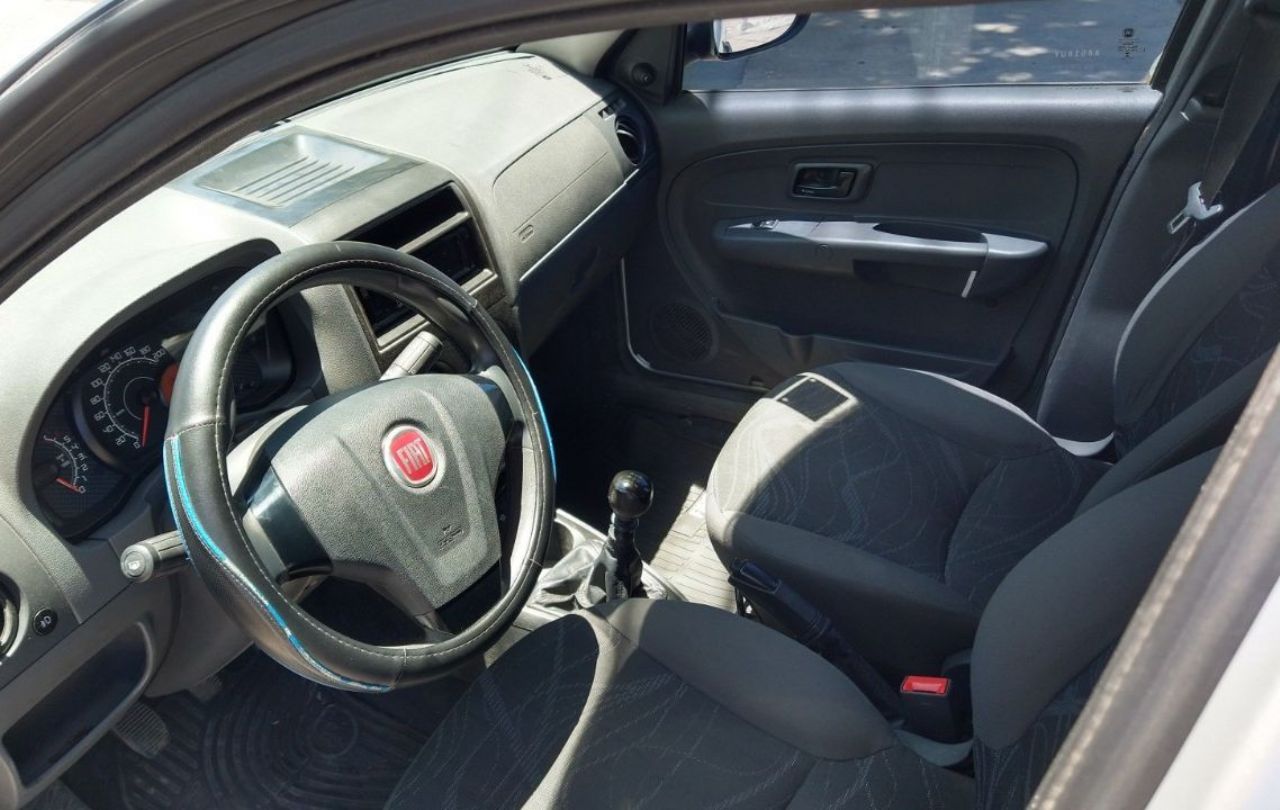 Fiat Palio Usado Financiado en Mendoza, deRuedas