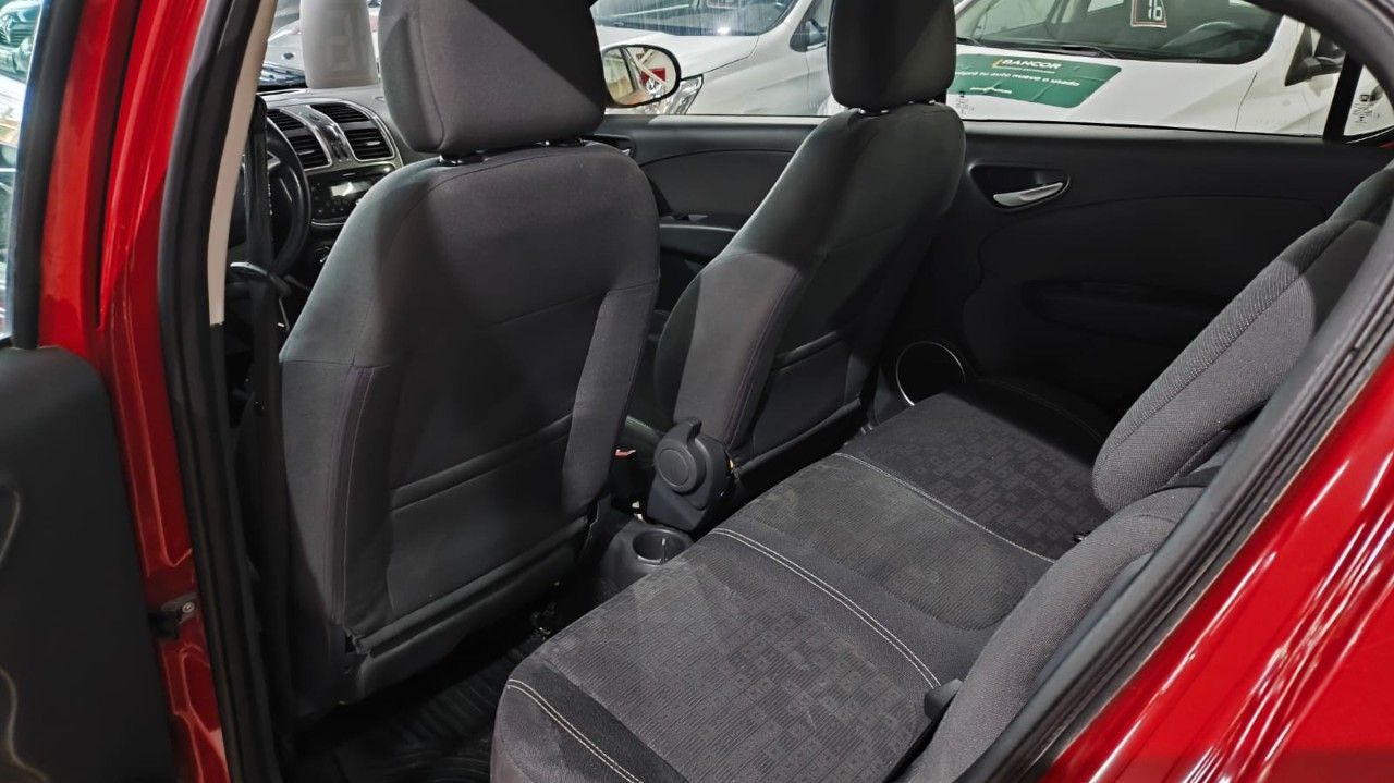 Fiat Palio Usado Financiado en Córdoba, deRuedas
