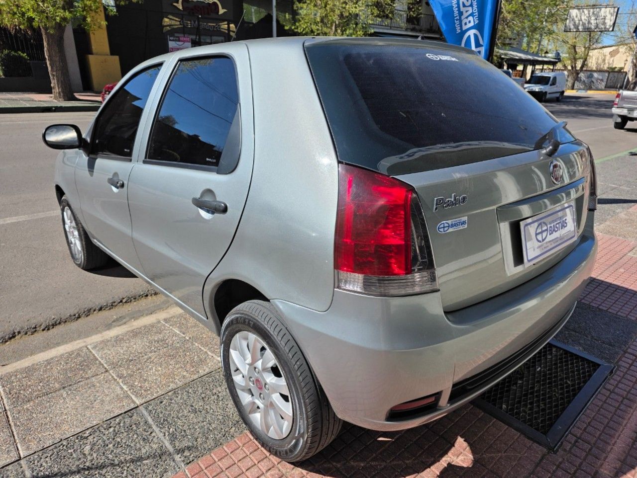 Fiat Palio Usado Financiado en Mendoza, deRuedas