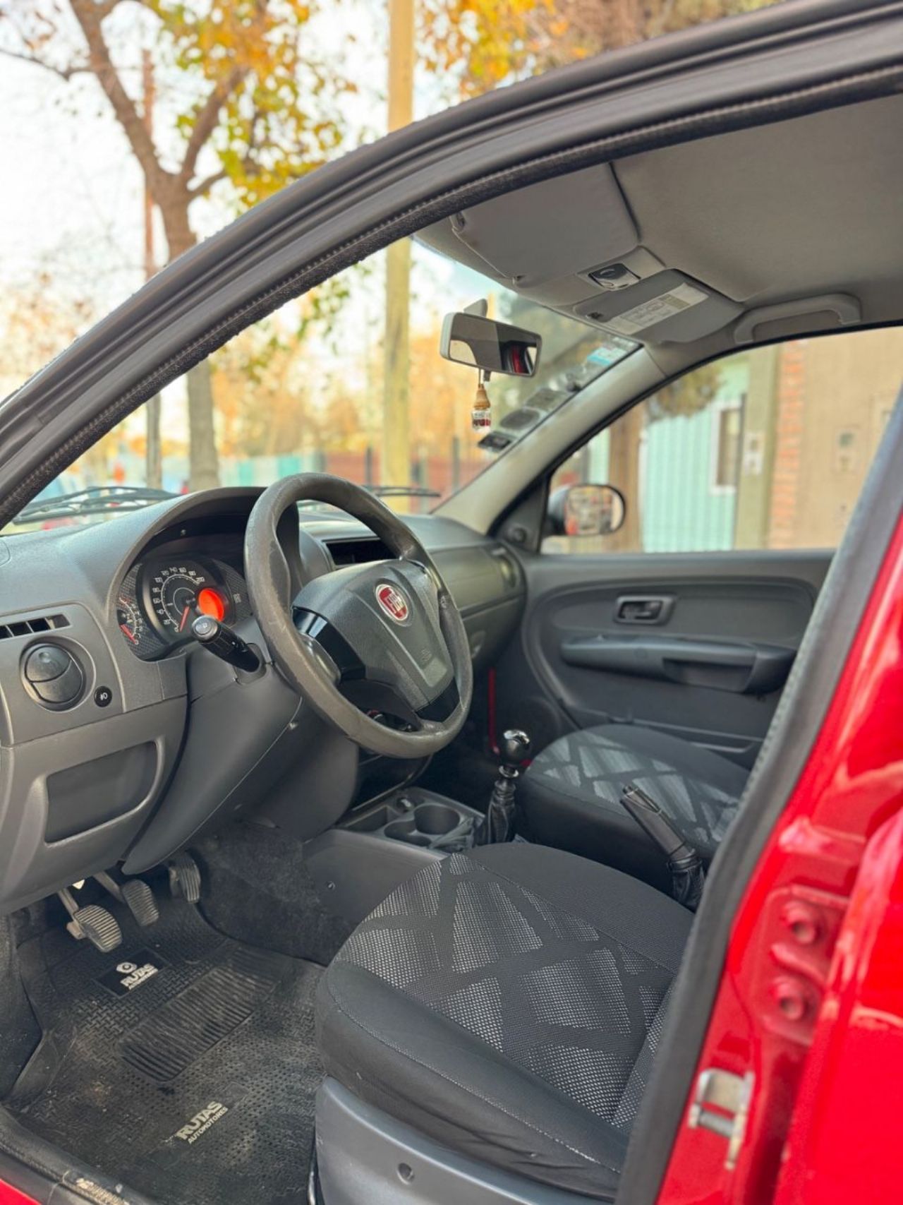 Fiat Palio Usado Financiado en San Juan, deRuedas