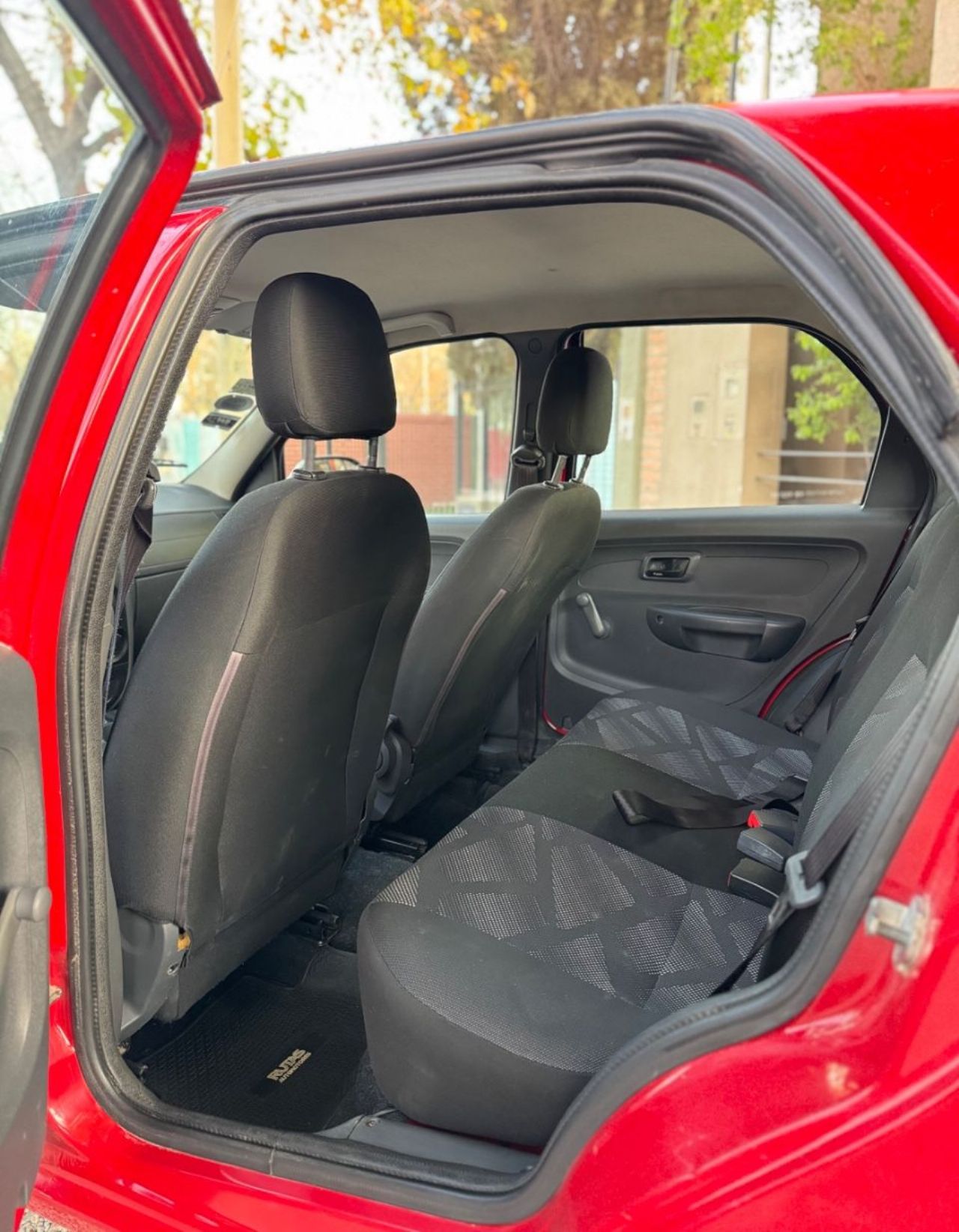 Fiat Palio Usado Financiado en San Juan, deRuedas