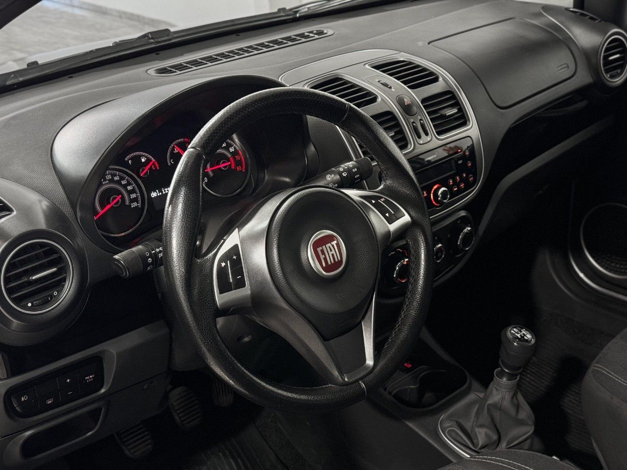 Fiat Palio Usado Financiado en San Juan, deRuedas