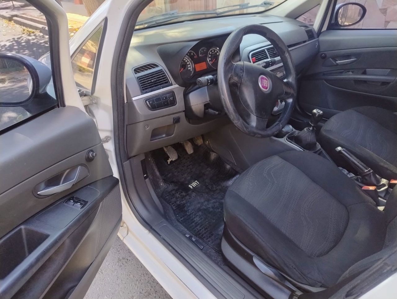 Fiat Punto Usado Financiado en Mendoza, deRuedas