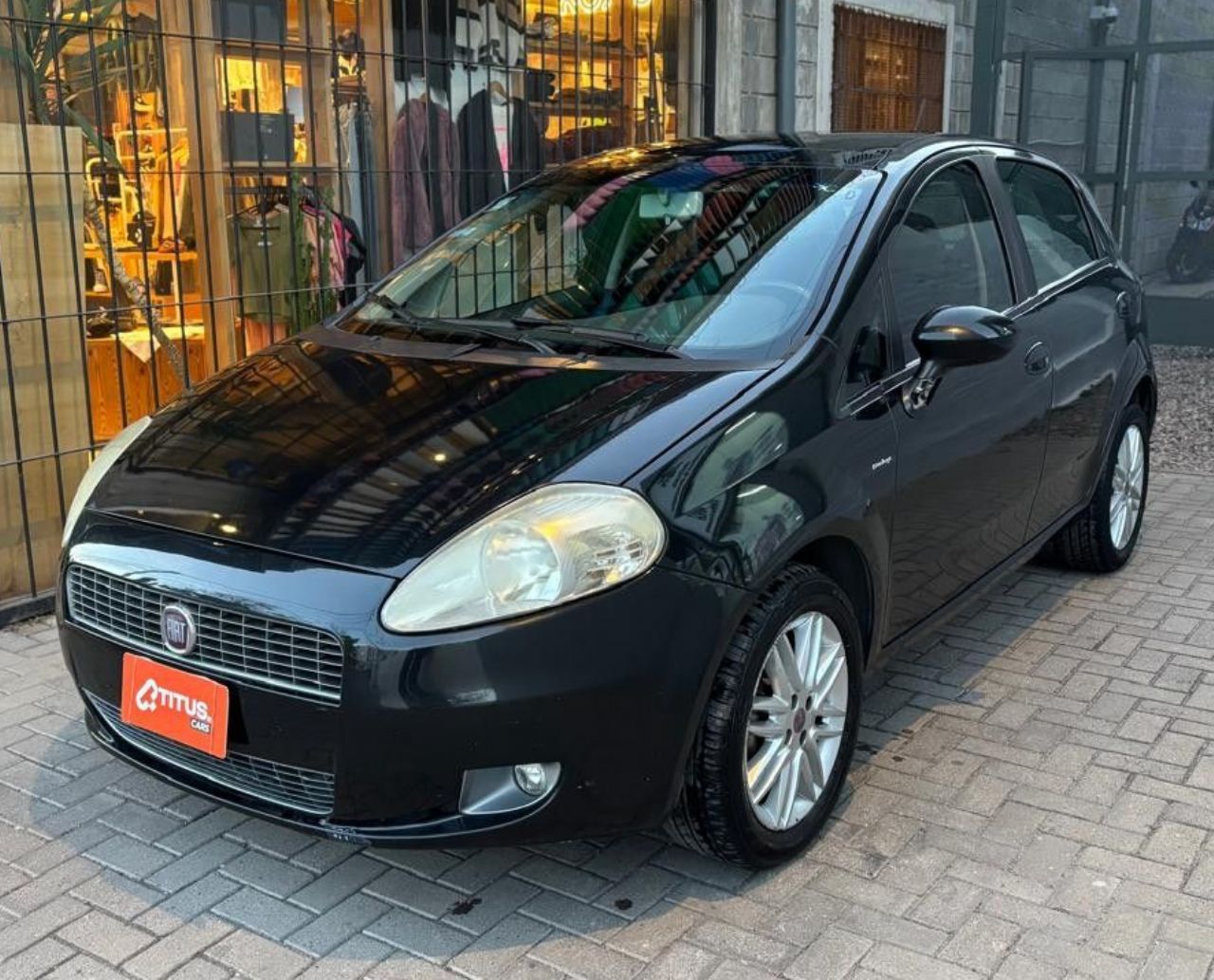 Fiat Punto Usado Financiado en Córdoba, deRuedas