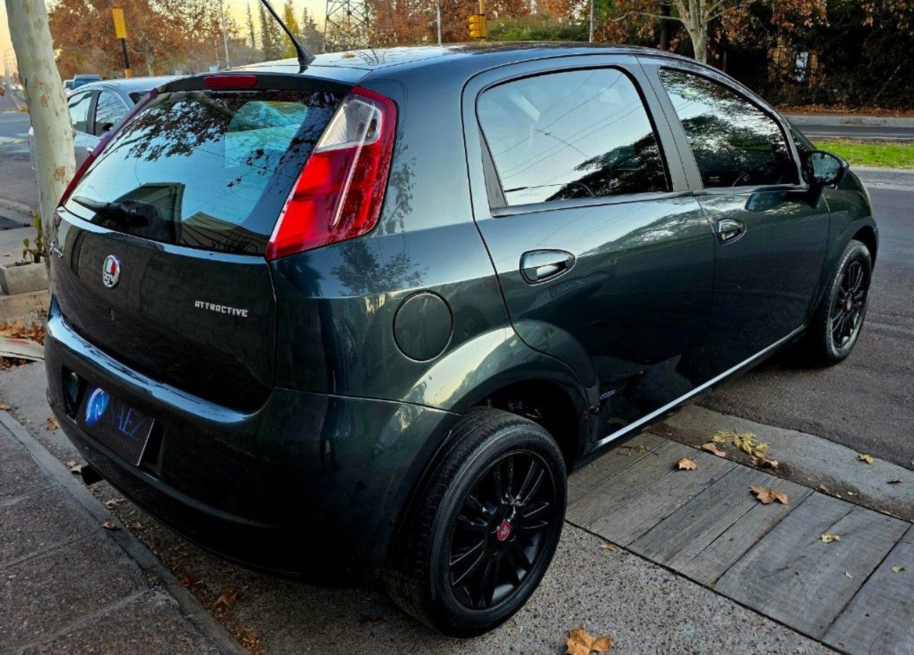 Fiat Punto Usado Financiado en Mendoza, deRuedas