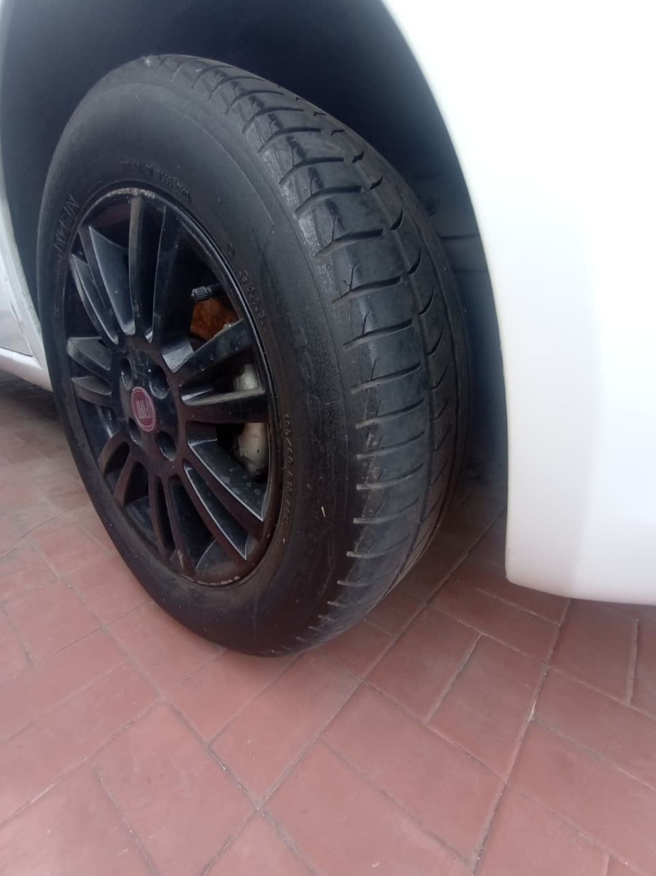 Fiat Punto Usado Financiado en Córdoba, deRuedas