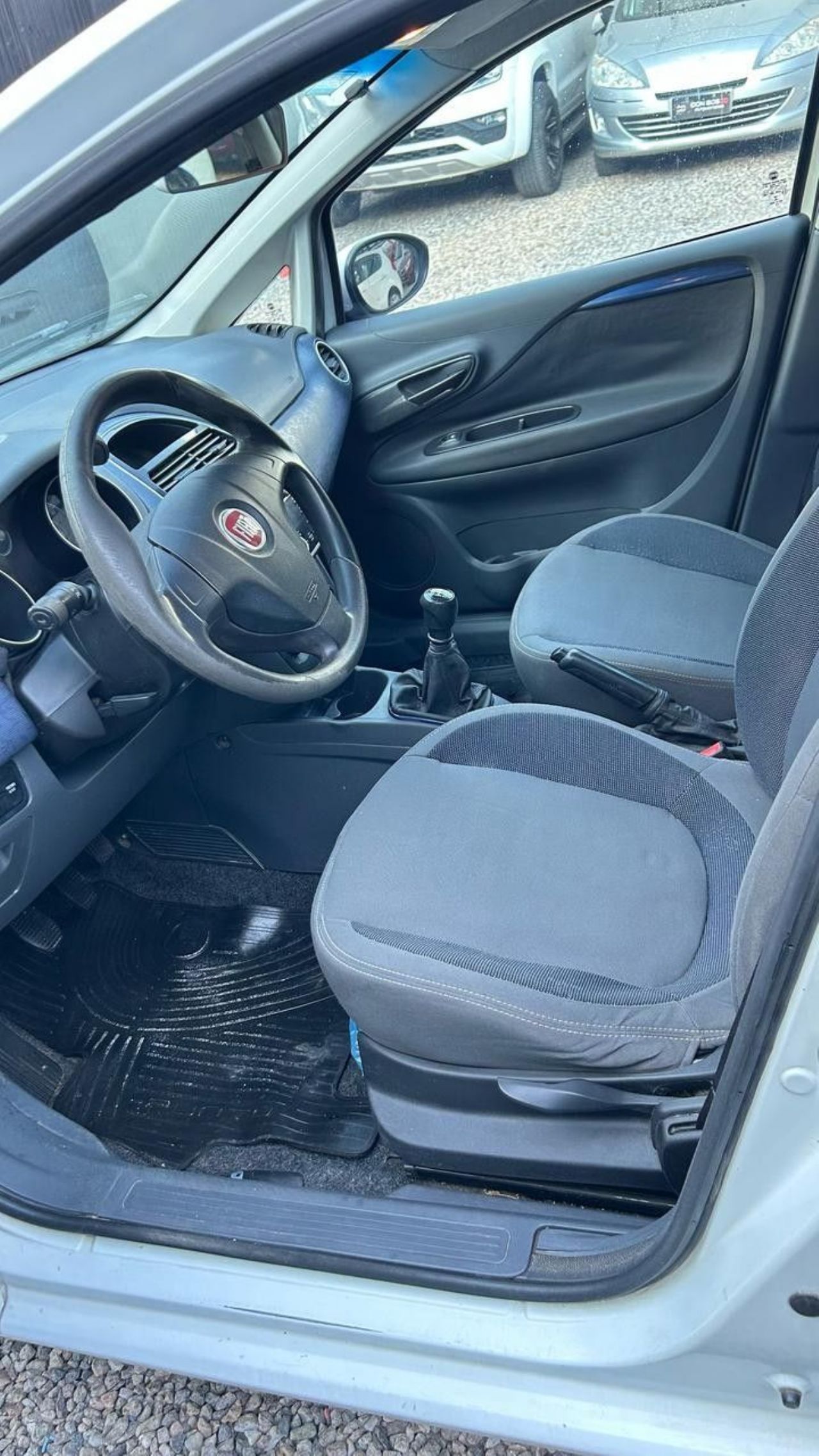 Fiat Punto Usado Financiado en Córdoba, deRuedas