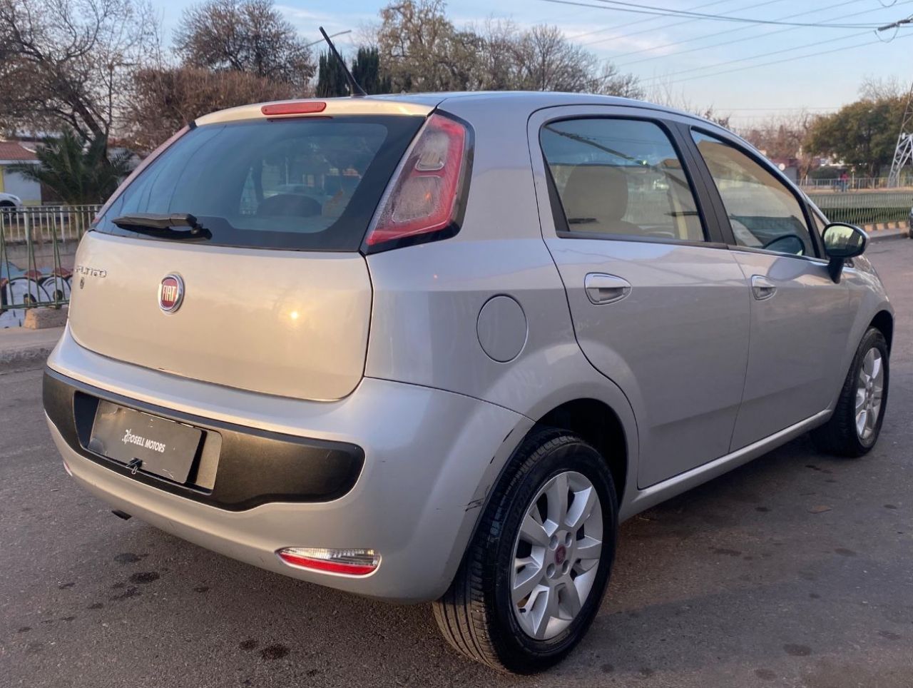Fiat Punto Usado Financiado en Mendoza, deRuedas
