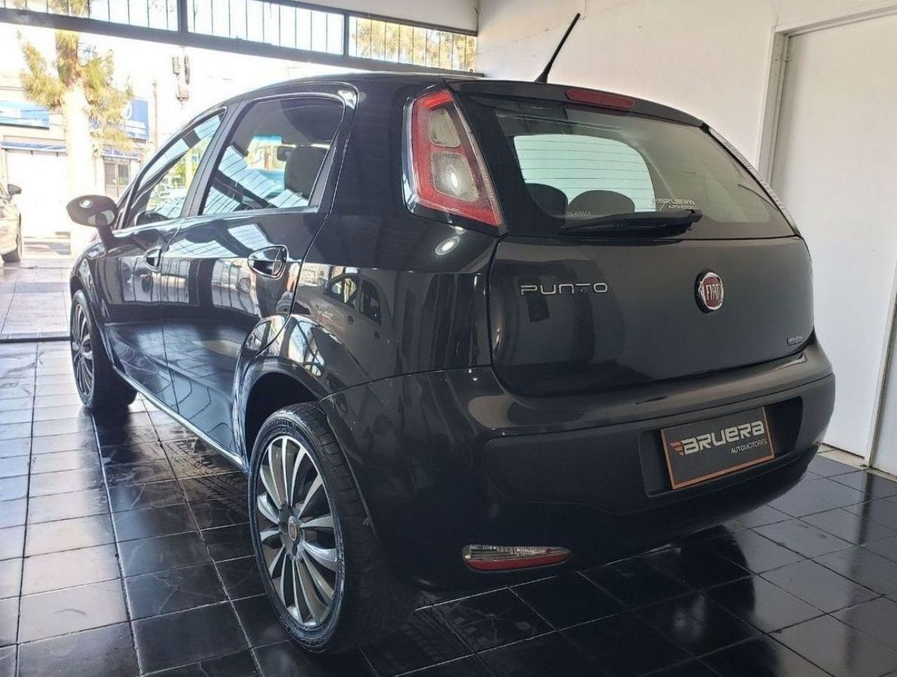 Fiat Punto Usado Financiado en Mendoza, deRuedas