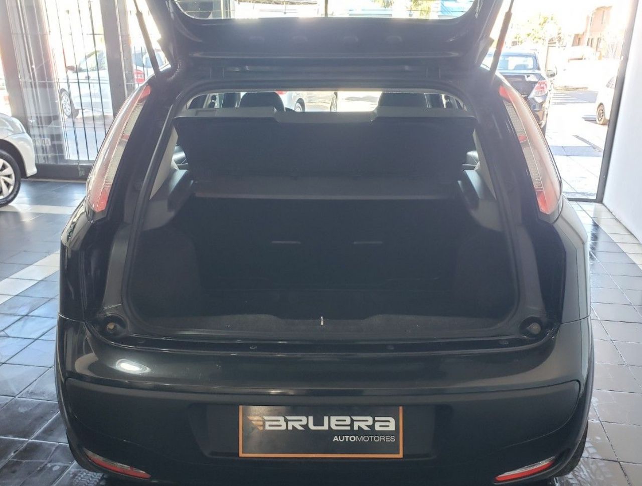 Fiat Punto Usado Financiado en Mendoza, deRuedas