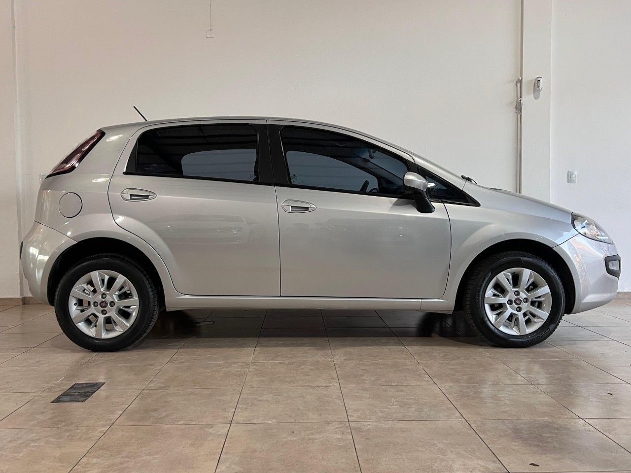 Fiat Punto Usado Financiado en Córdoba, deRuedas