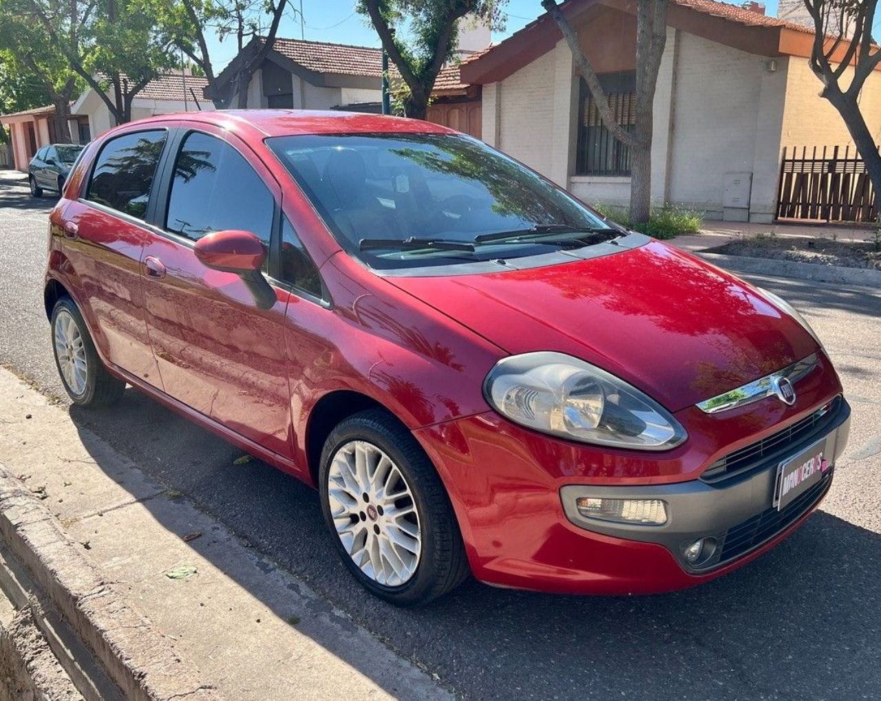 Fiat Punto Usado Financiado en Mendoza, deRuedas