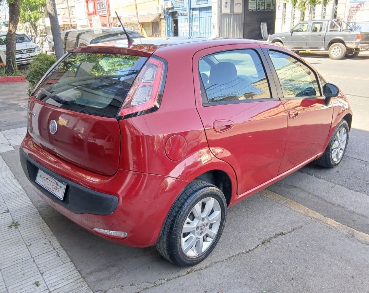 Fiat Punto Usado Financiado en Córdoba, deRuedas