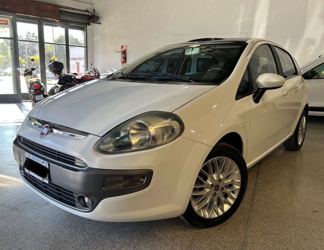 Fiat Punto Usado Financiado en Córdoba, deRuedas