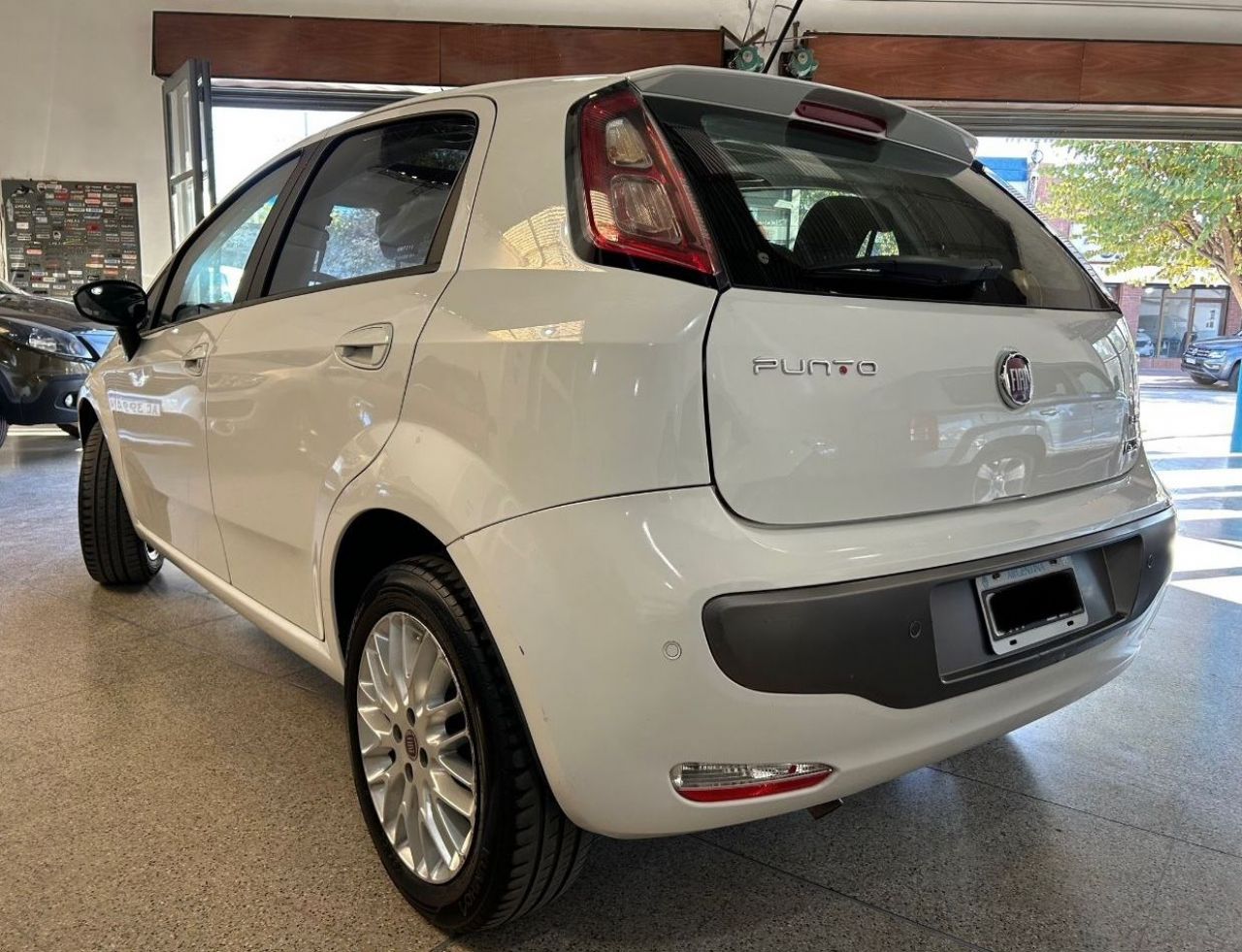 Fiat Punto Usado Financiado en Córdoba, deRuedas
