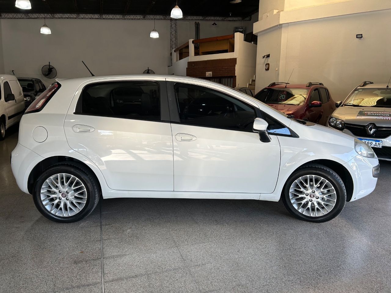 Fiat Punto Usado Financiado en Córdoba, deRuedas
