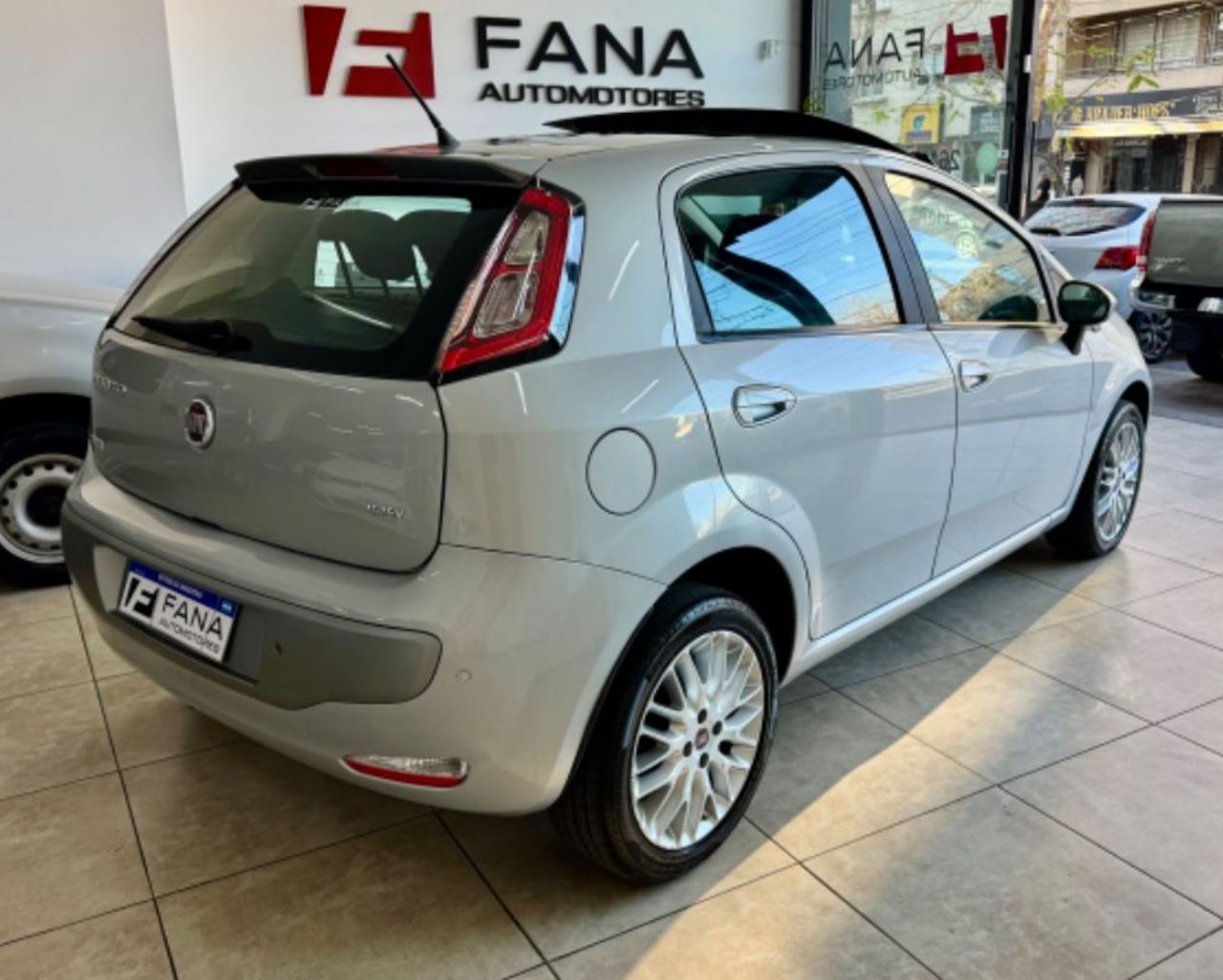 Fiat Punto Usado Financiado en Mendoza, deRuedas