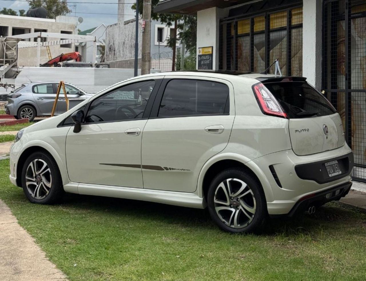 Fiat Punto Usado Financiado en Córdoba, deRuedas