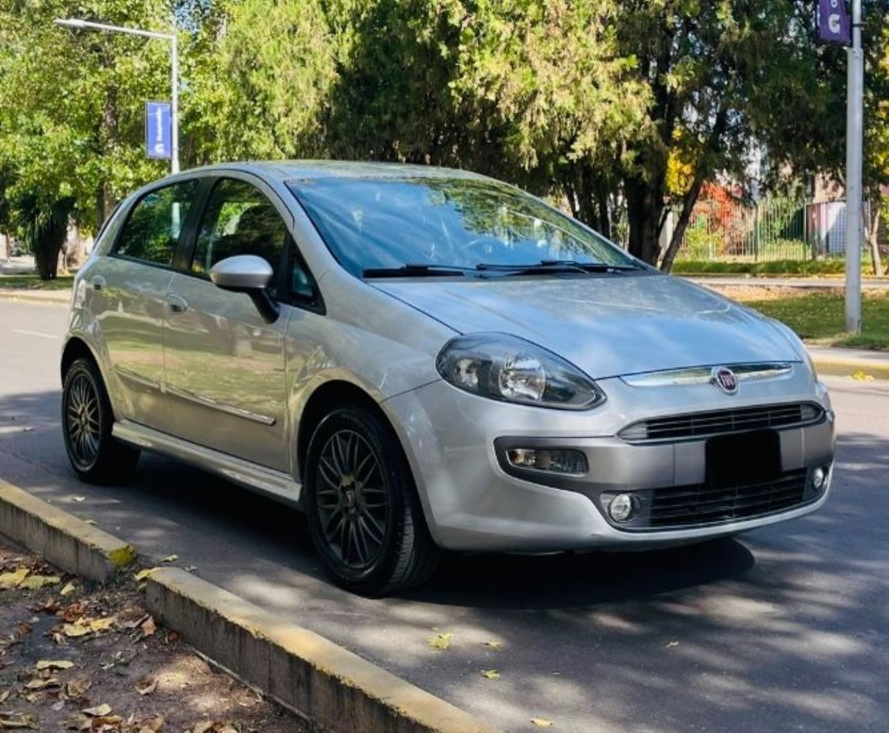Fiat Punto Usado Financiado en Mendoza, deRuedas