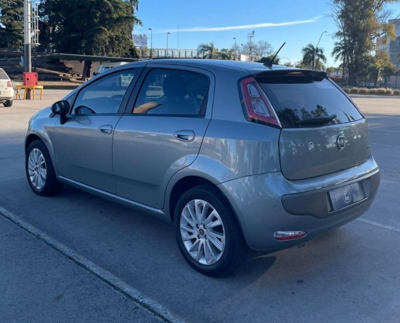 Fiat Punto Usado Financiado en Córdoba, deRuedas