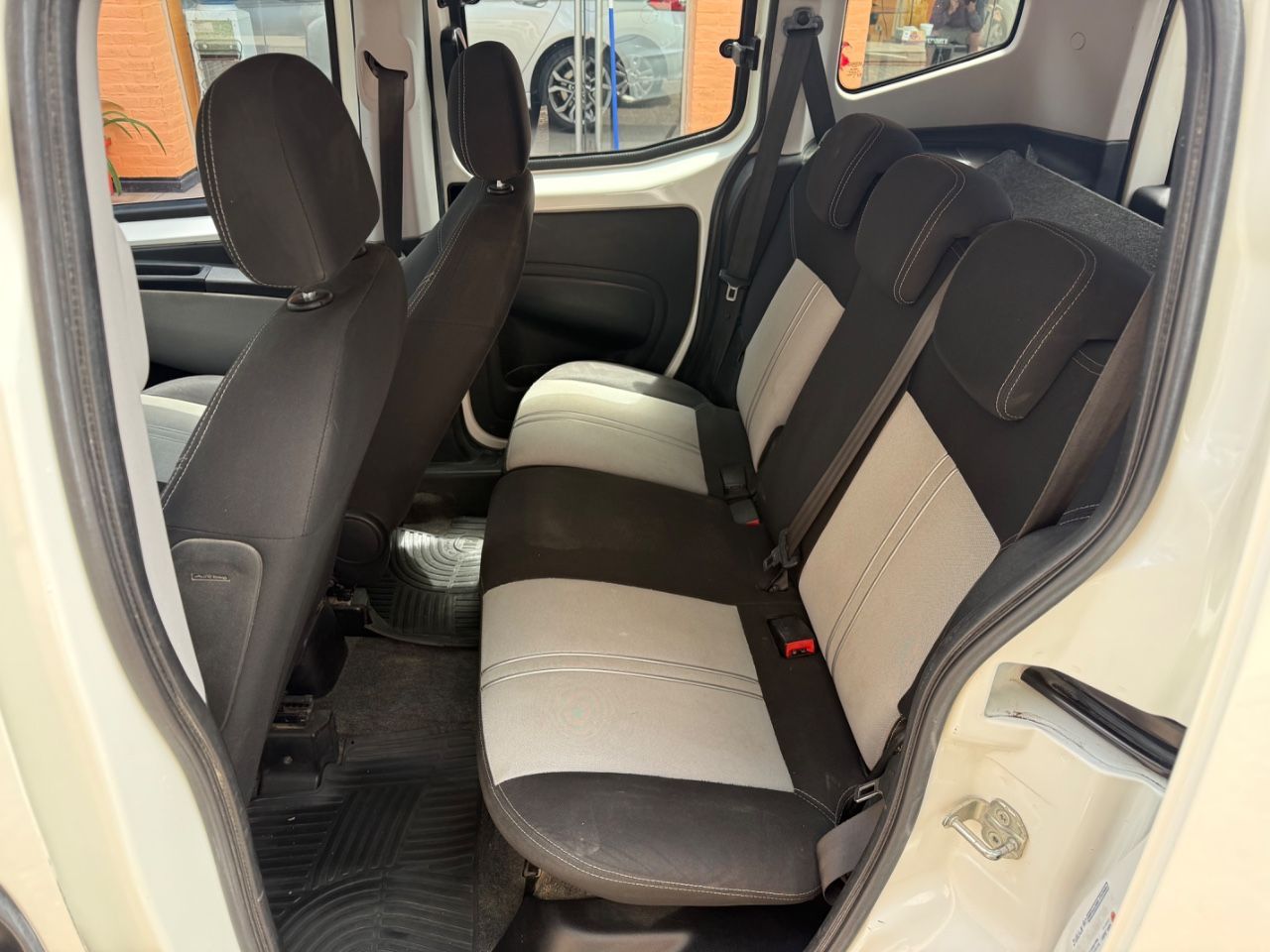 Fiat Qubo Usada Financiado en Mendoza, deRuedas