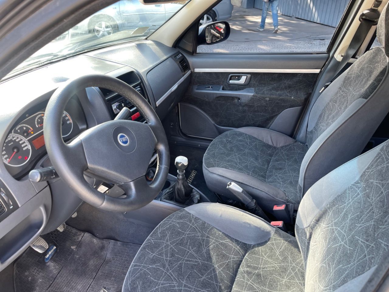 Fiat Siena Usado Financiado en Mendoza, deRuedas