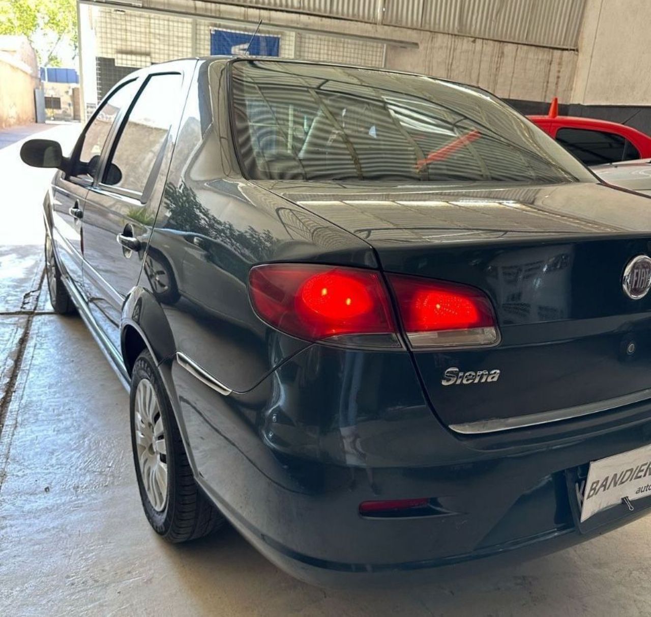 Fiat Siena Usado Financiado en Mendoza, deRuedas