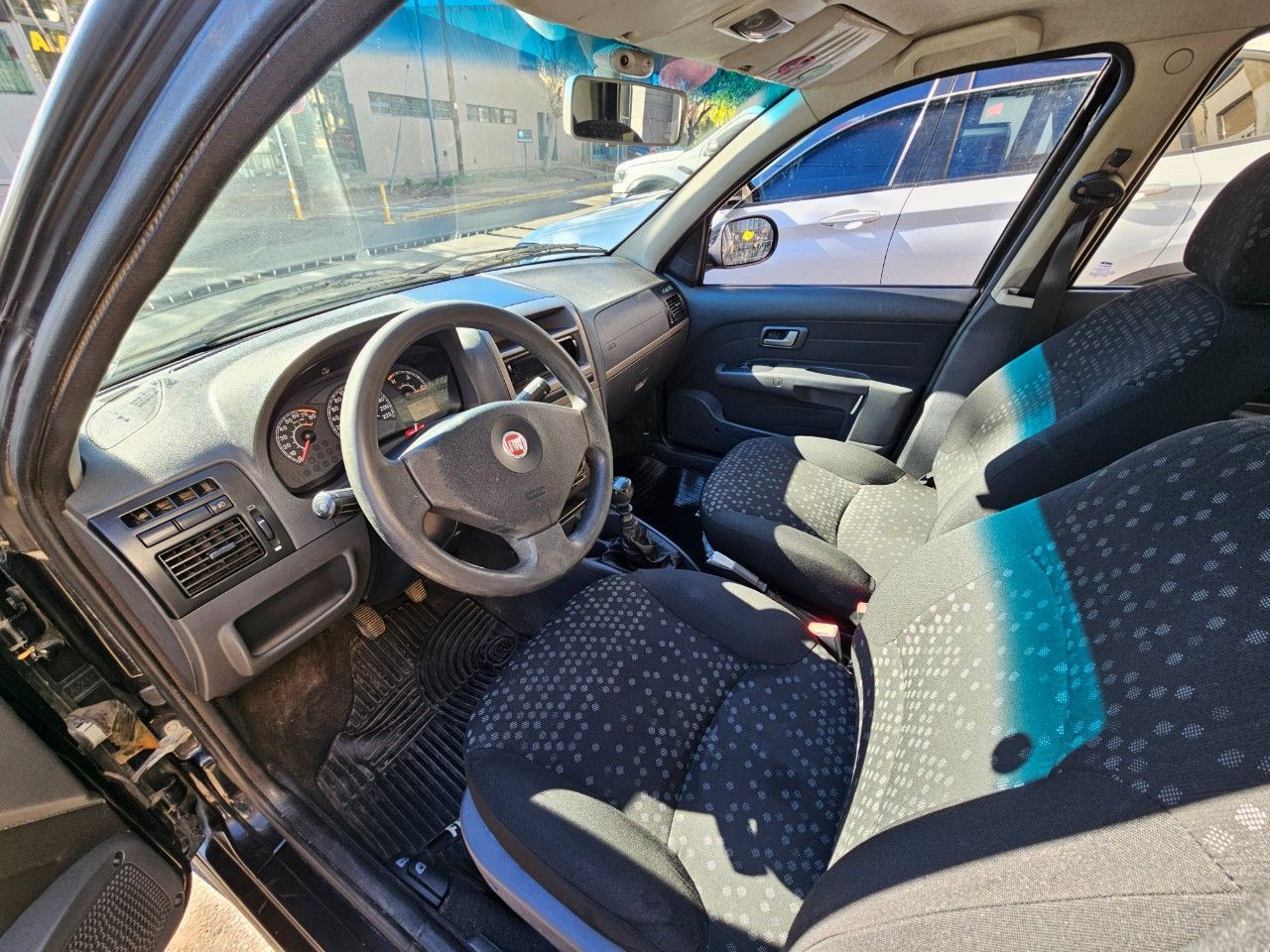 Fiat Siena Usado Financiado en Mendoza, deRuedas