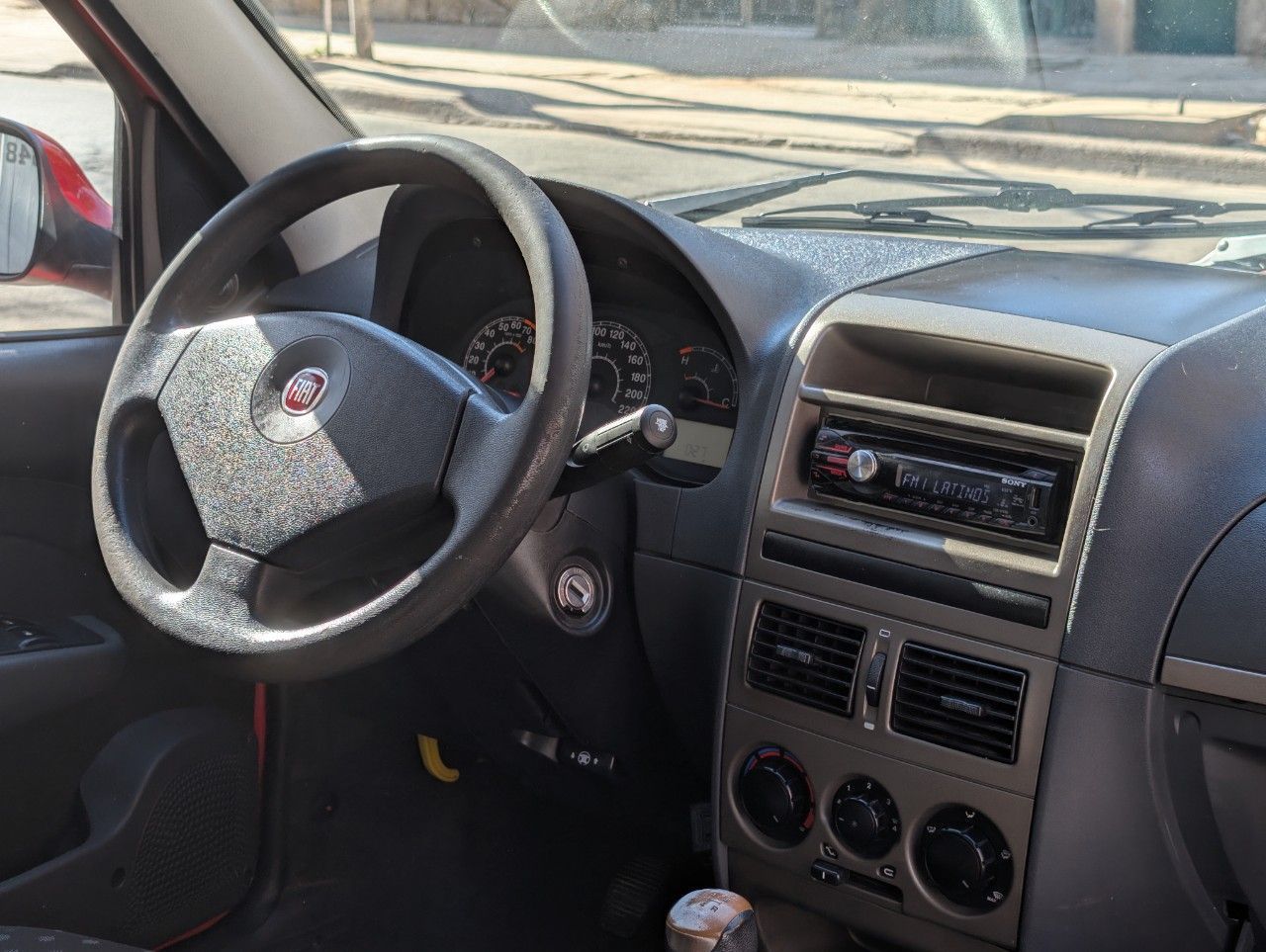 Fiat Siena Usado Financiado en Mendoza, deRuedas