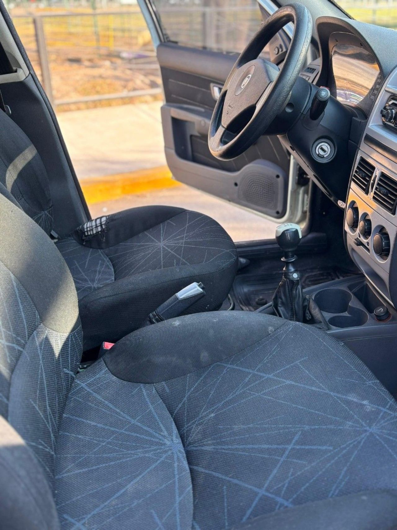 Fiat Siena Usado Financiado en Mendoza, deRuedas