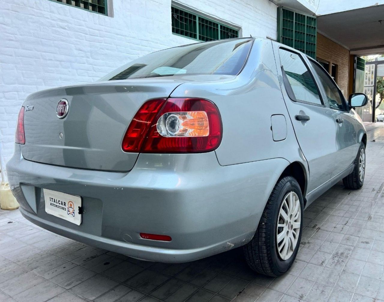 Fiat Siena Usado Financiado en Mendoza, deRuedas