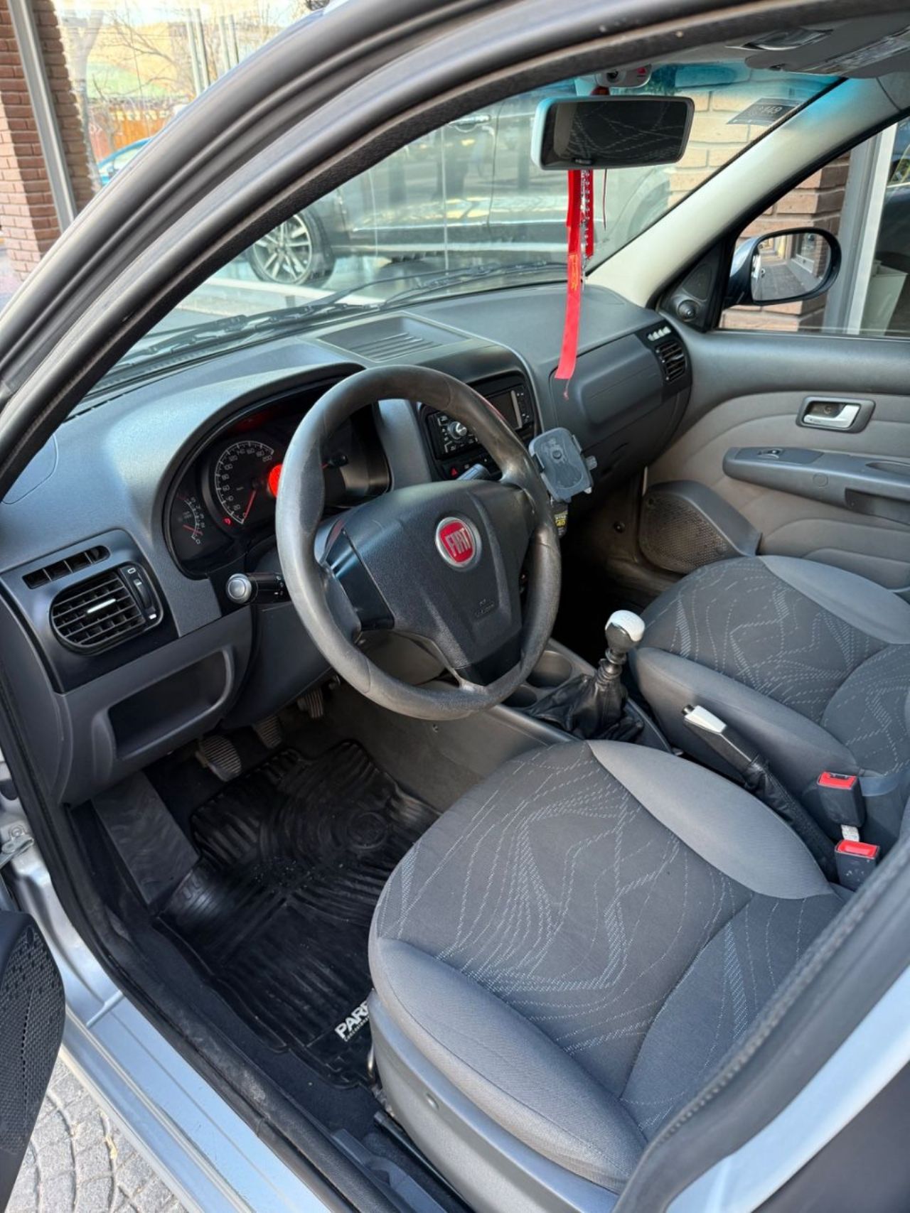 Fiat Siena Usado Financiado en Mendoza, deRuedas