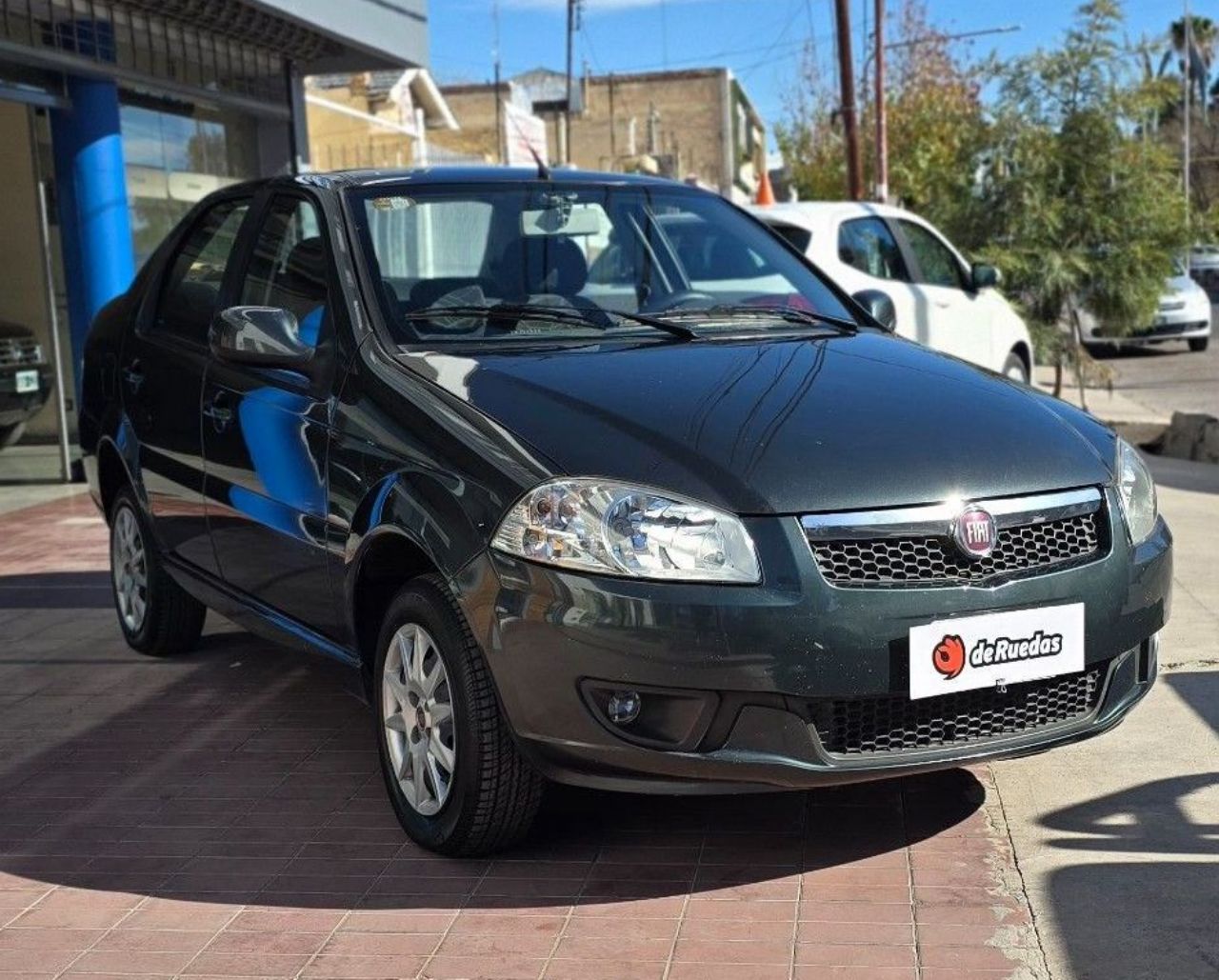 Fiat Siena Usado Financiado en Mendoza, deRuedas