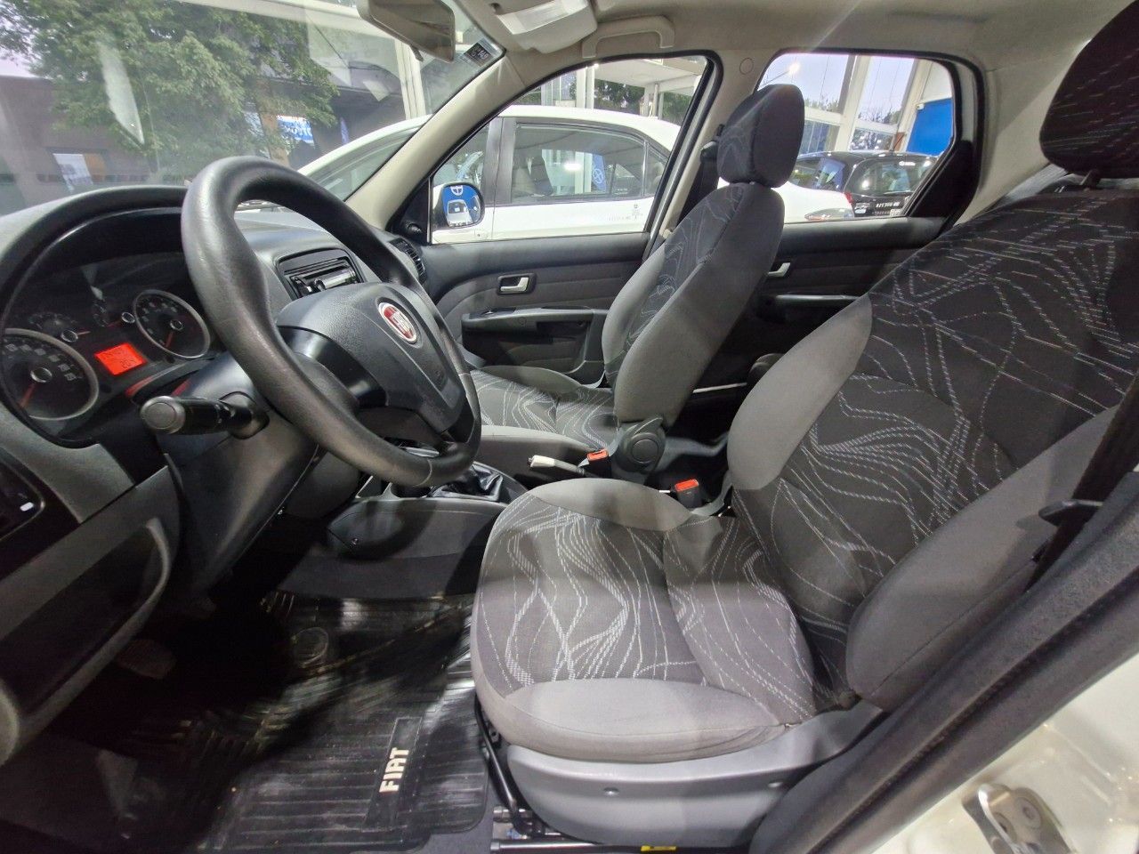 Fiat Siena Usado Financiado en Mendoza, deRuedas